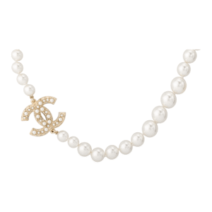 Elegant Pearl Necklace